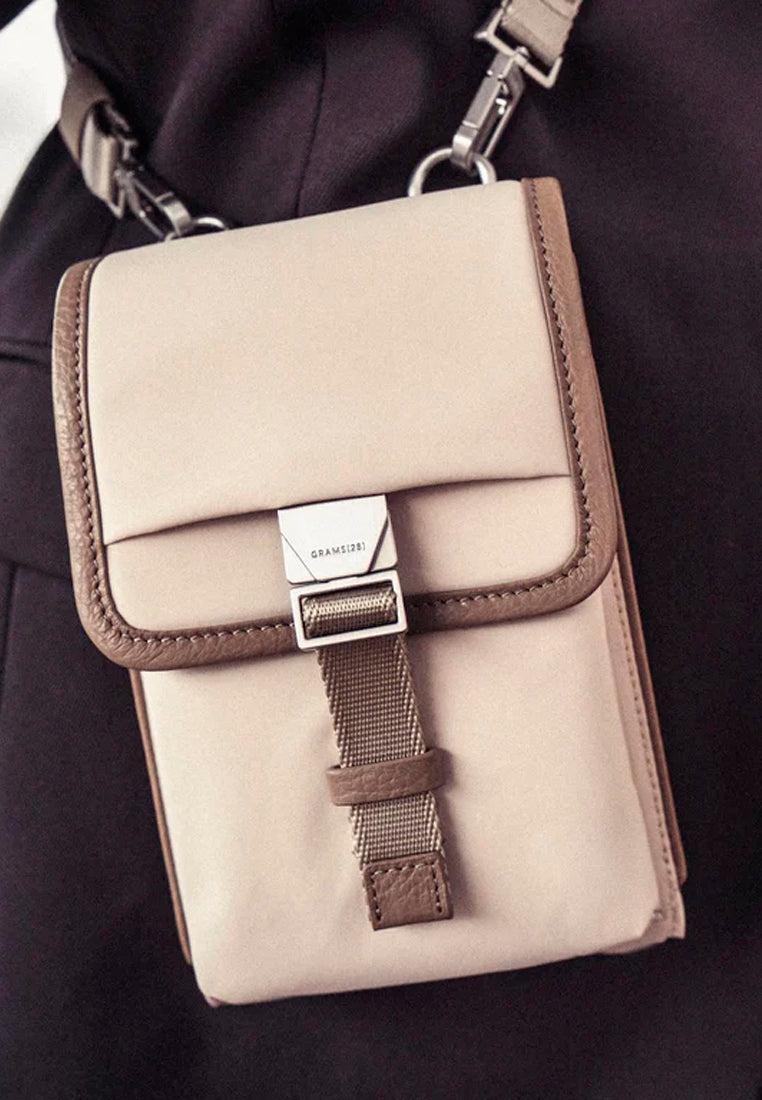 Grams28 701 Urban Phone Sling