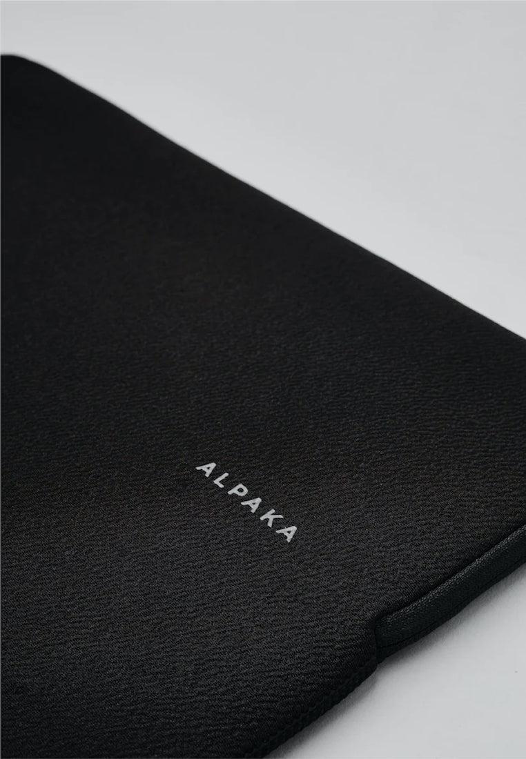 Alpaka Slim Laptop Sleeve 14 Inch