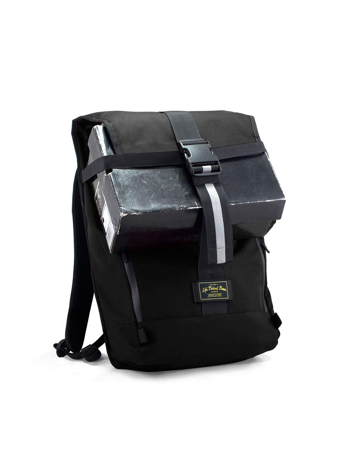 Life Behind Bars The Breakaway 27L Backpack Black - MORE by Morello Indonesia