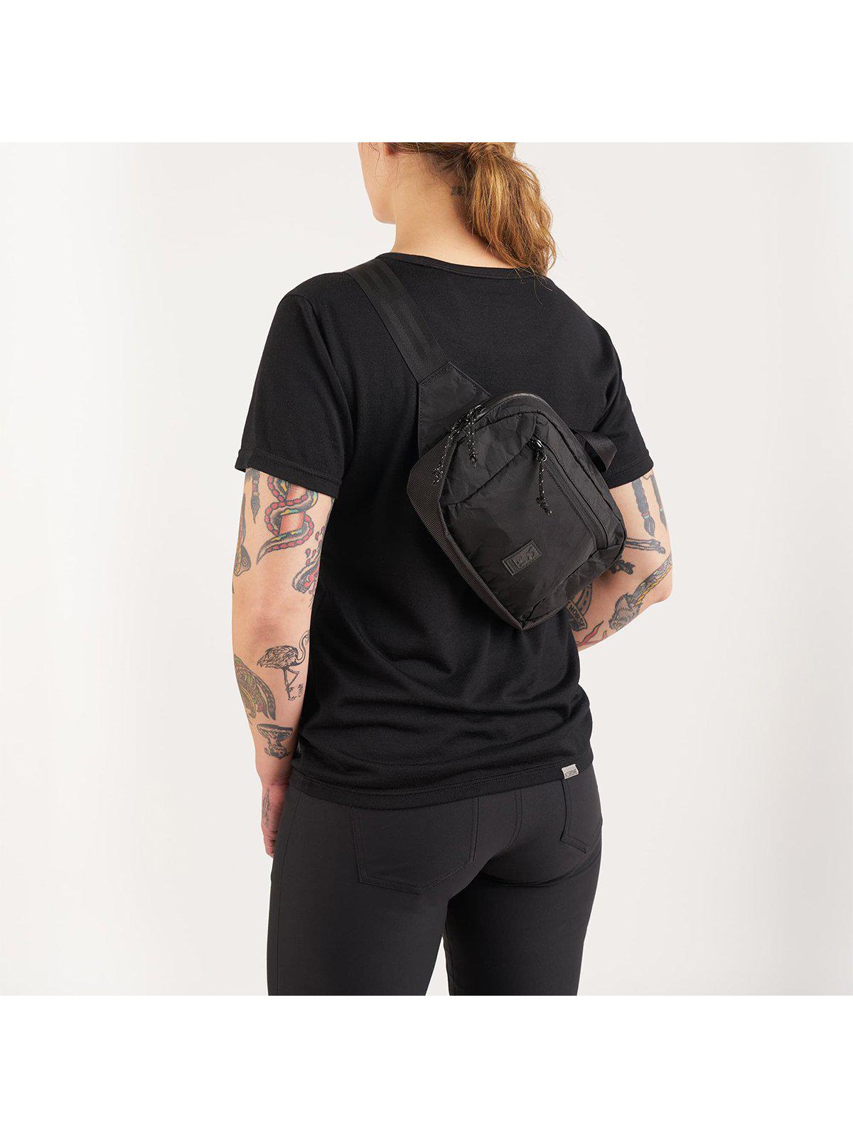 Chrome Industries BLCKCHRM 22X Ziptop Waistpack