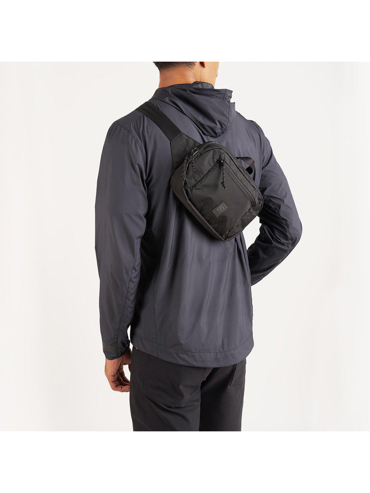 Chrome Industries BLCKCHRM 22X Ziptop Waistpack