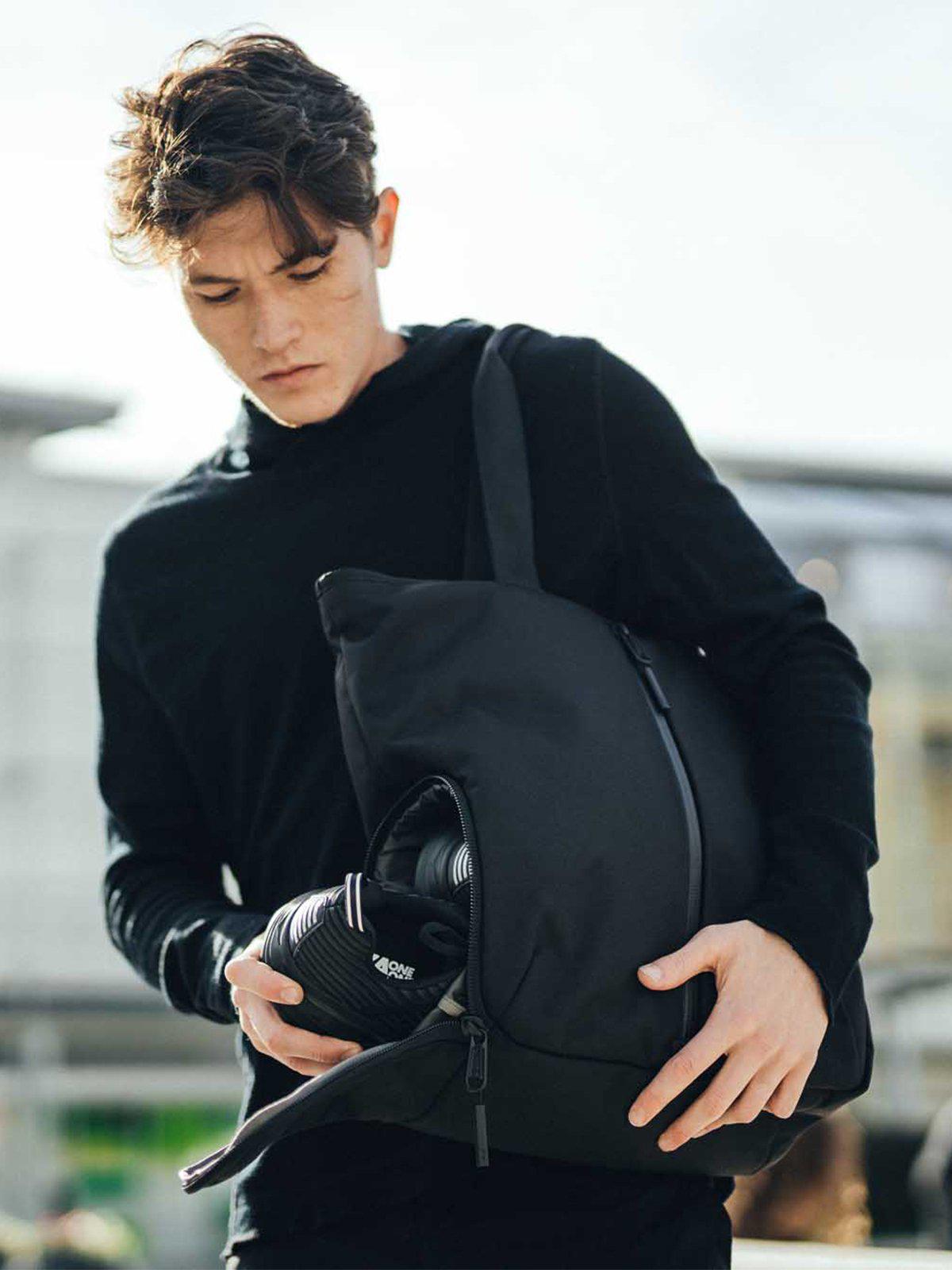 AER Gym Tote Black MORE by Morello Indonesia