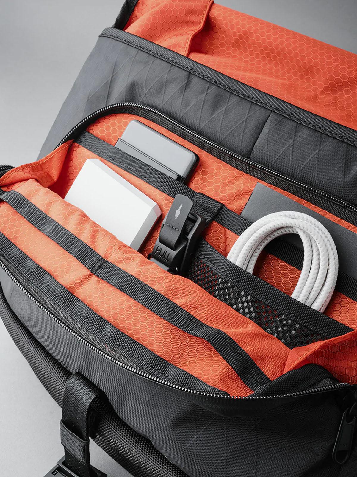 Alpaka Alpha Messenger Limited Edition