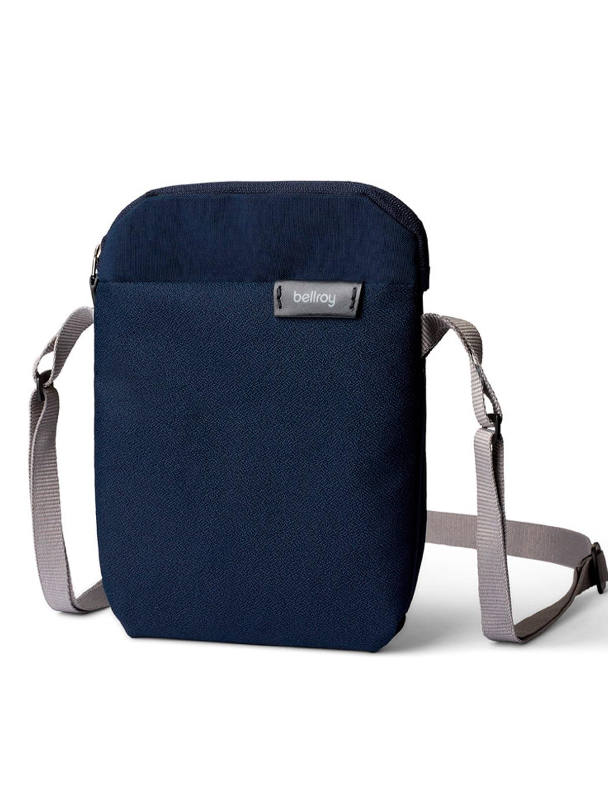 ballaholic City Shoulder Bag (navy)