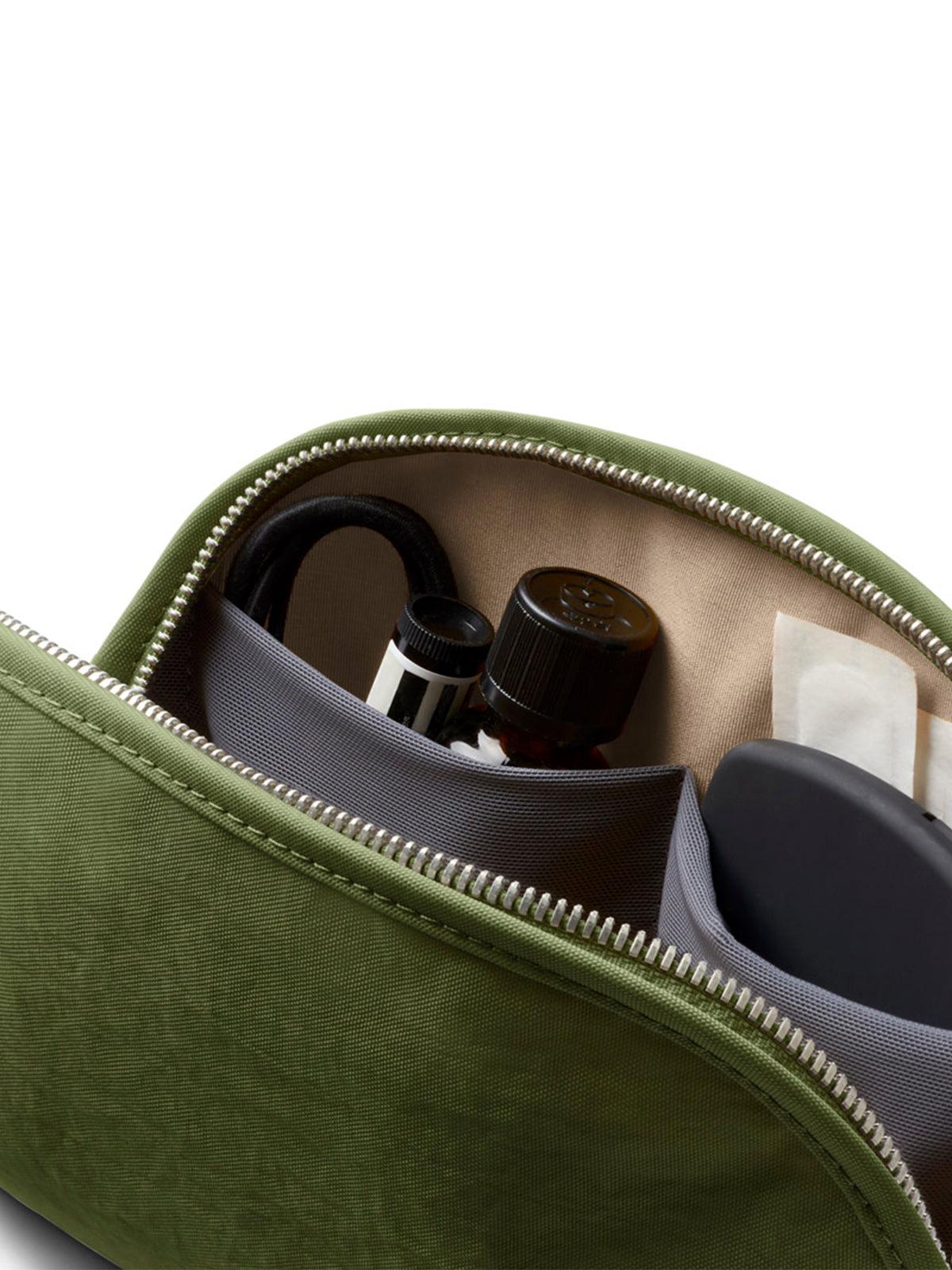 Bellroy Classic Pouch Ranger Green