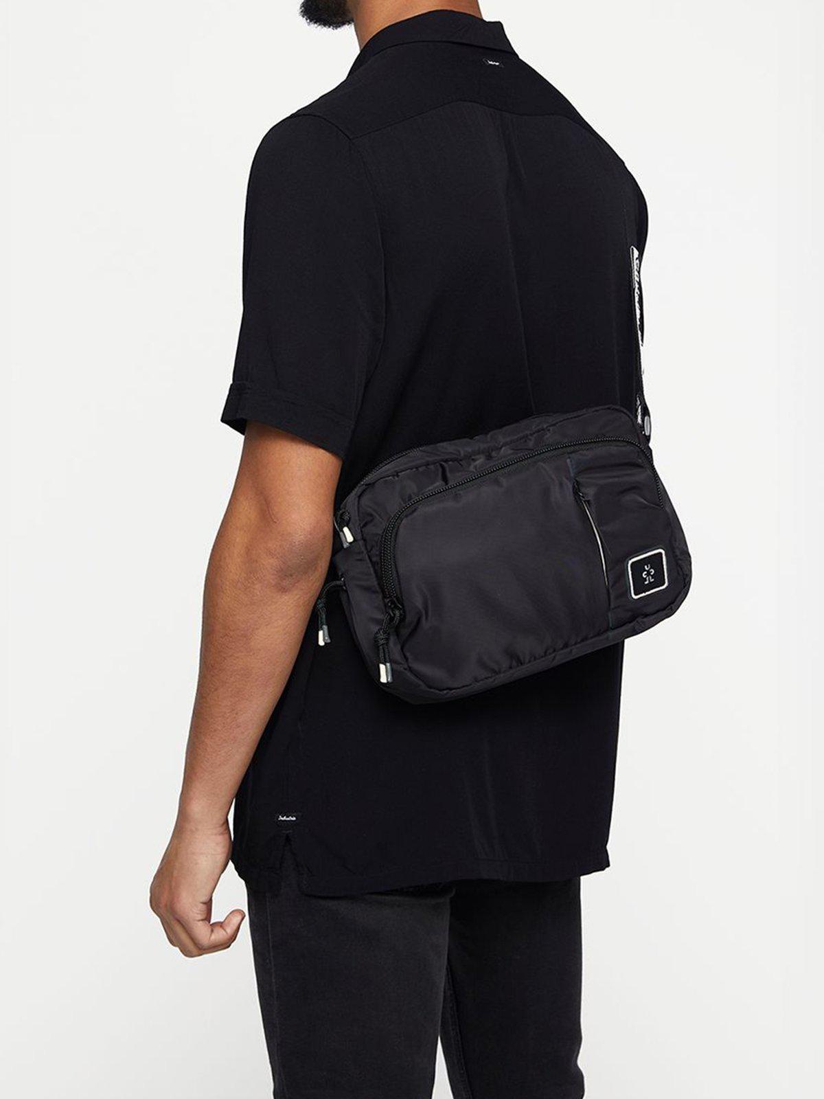 Crumpler Reserve Crossbody Messenger Black
