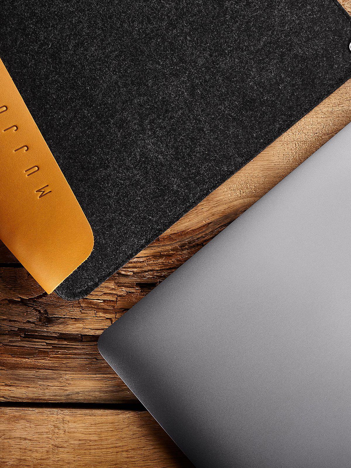 Mujjo Laptop Sleeve for Macbook 13 Inch Pro &amp; Air Tan