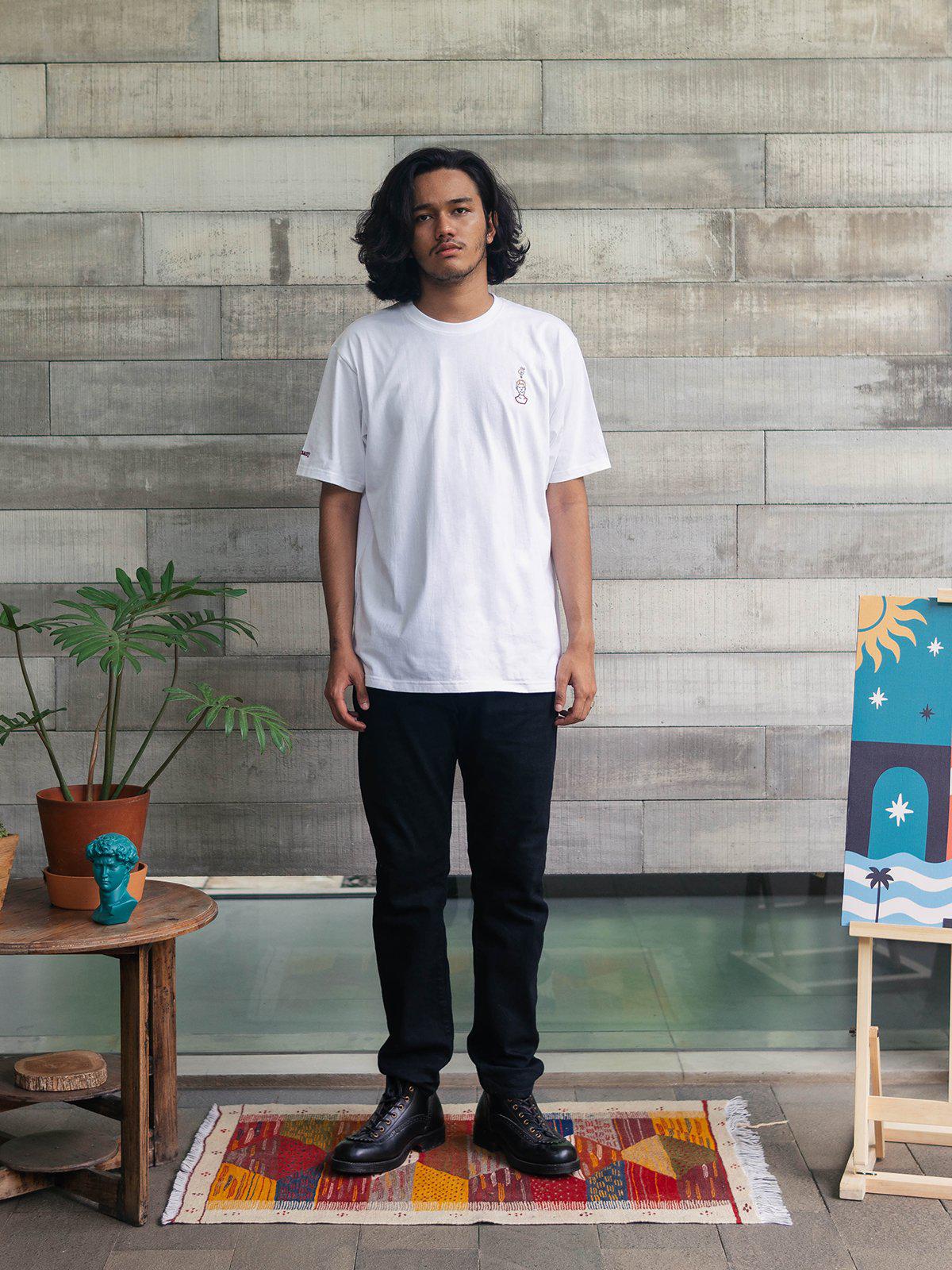 Contentment. EUREKA Embroidery T-Shirt White - MORE by Morello Indonesia