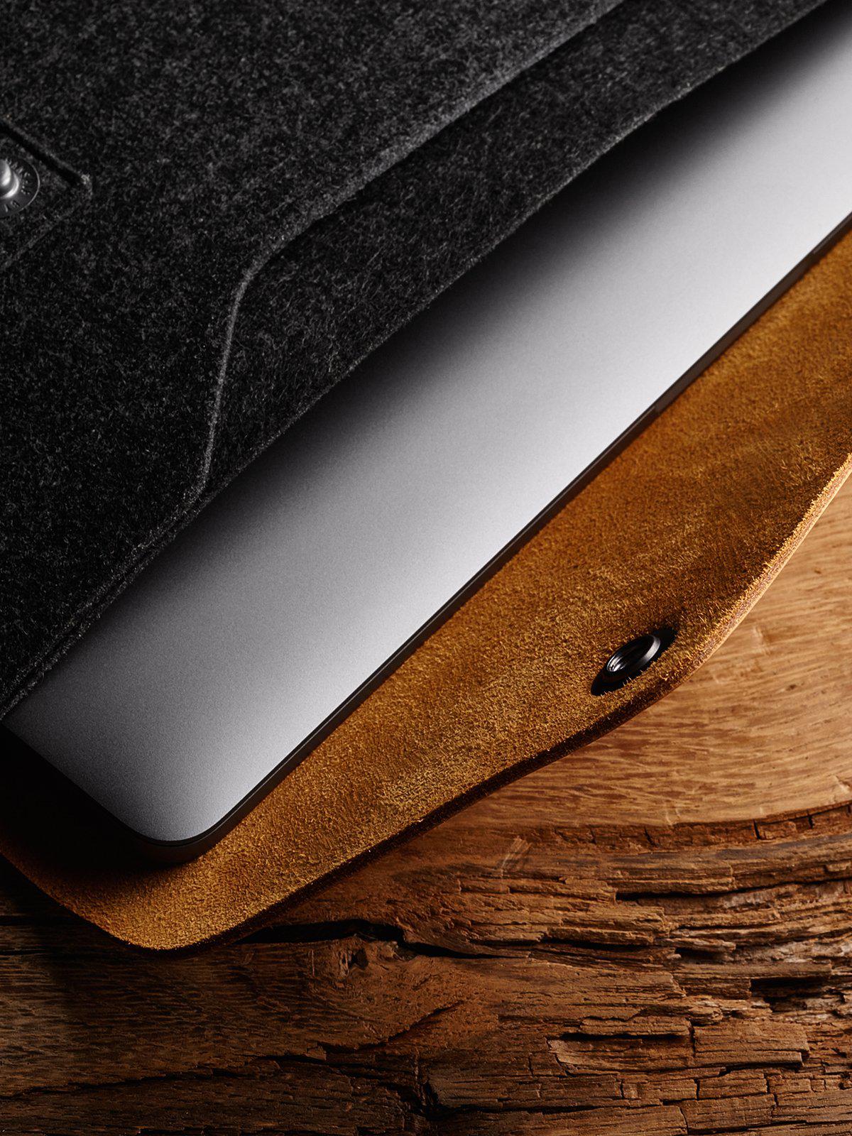 Mujjo Laptop Sleeve for Macbook 13 Inch Pro &amp; Air Tan