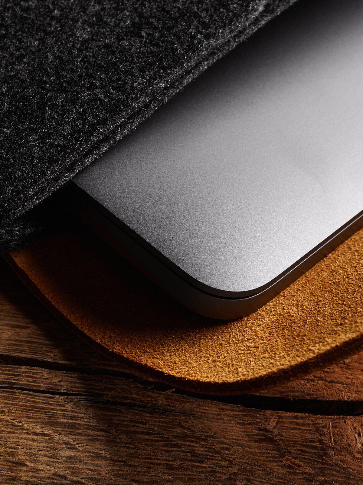 Mujjo Laptop Sleeve for Macbook 13 Inch Pro &amp; Air Tan
