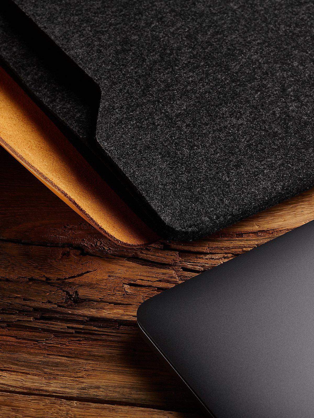 Mujjo Laptop Sleeve for Macbook 13 Inch Pro &amp; Air Tan
