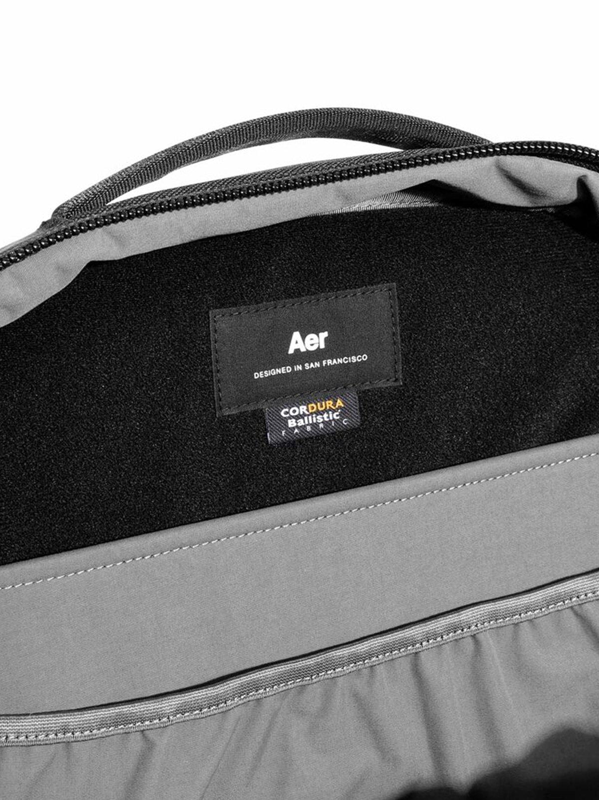 AER Slim Pack Black 8.5L - MORE by Morello Indonesia