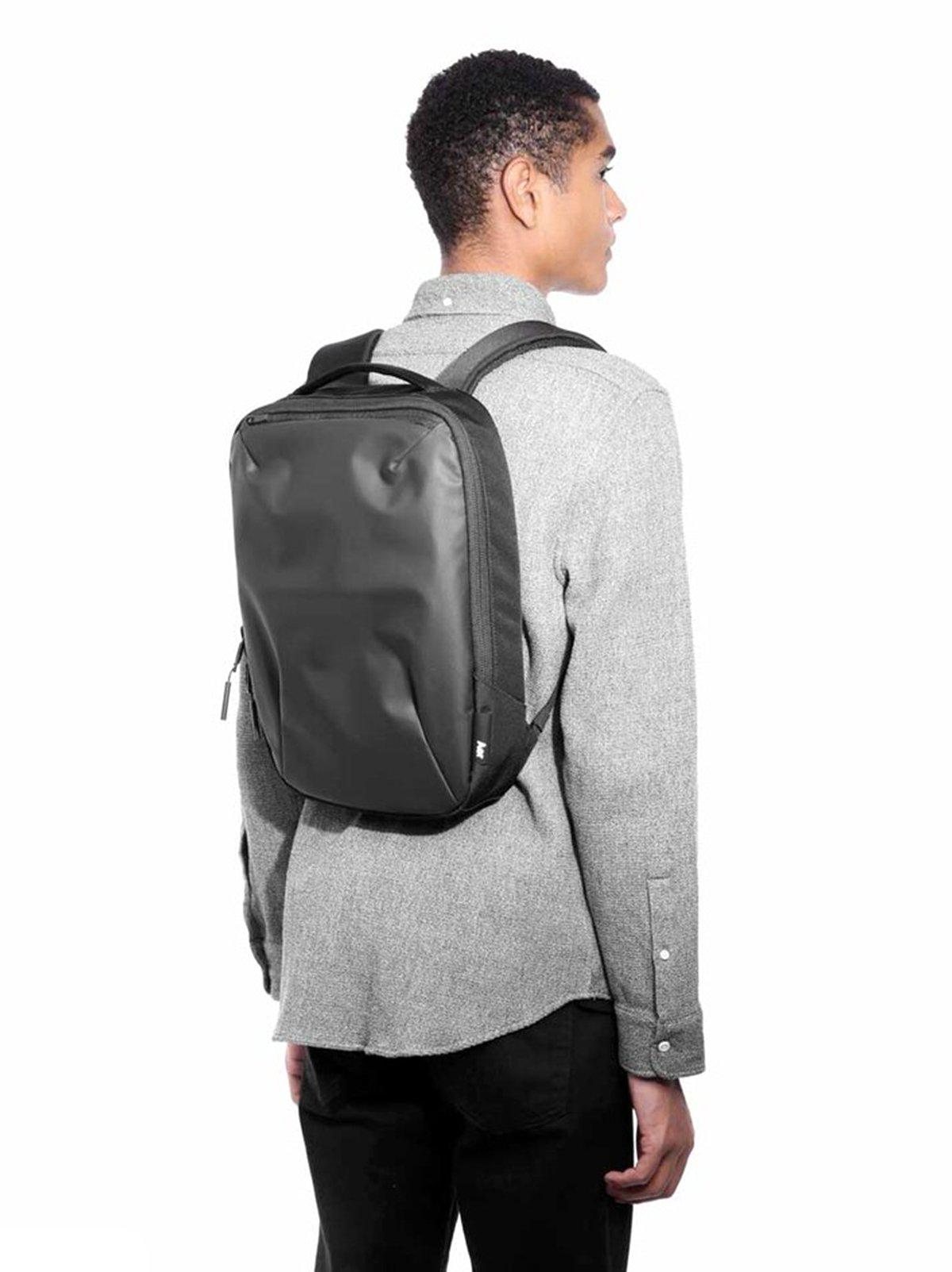 AER Slim Pack Black 8.5L - MORE by Morello Indonesia