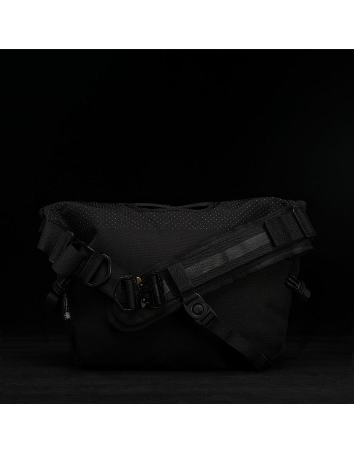 Life Behind Bars The Echelon S Eclipse 22L Messenger Bag Black Reflective - MORE by Morello Indonesia