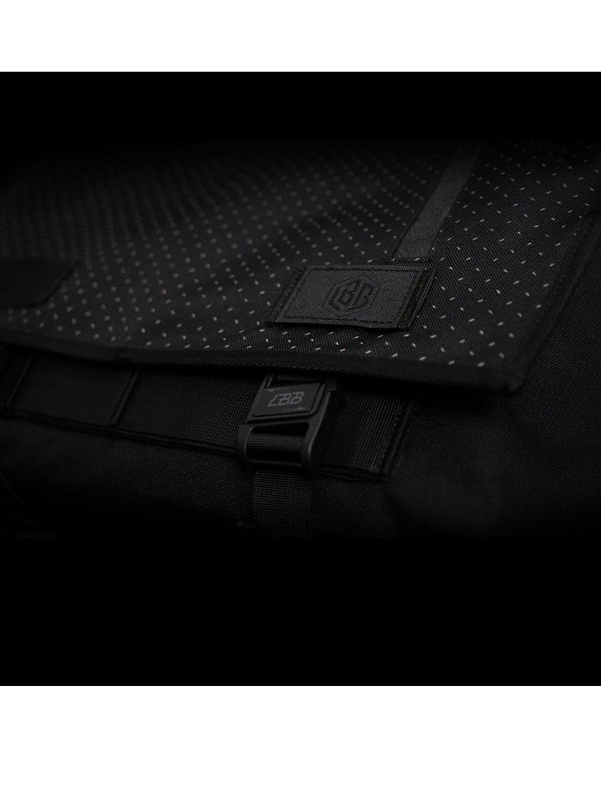 Life Behind Bars The Echelon S Eclipse 22L Messenger Bag Black Reflective - MORE by Morello Indonesia