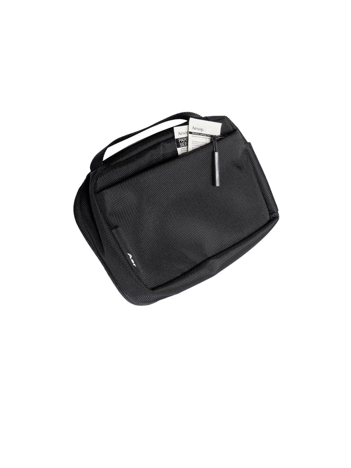 AER Travel Kit Black - MORE by Morello Indonesia