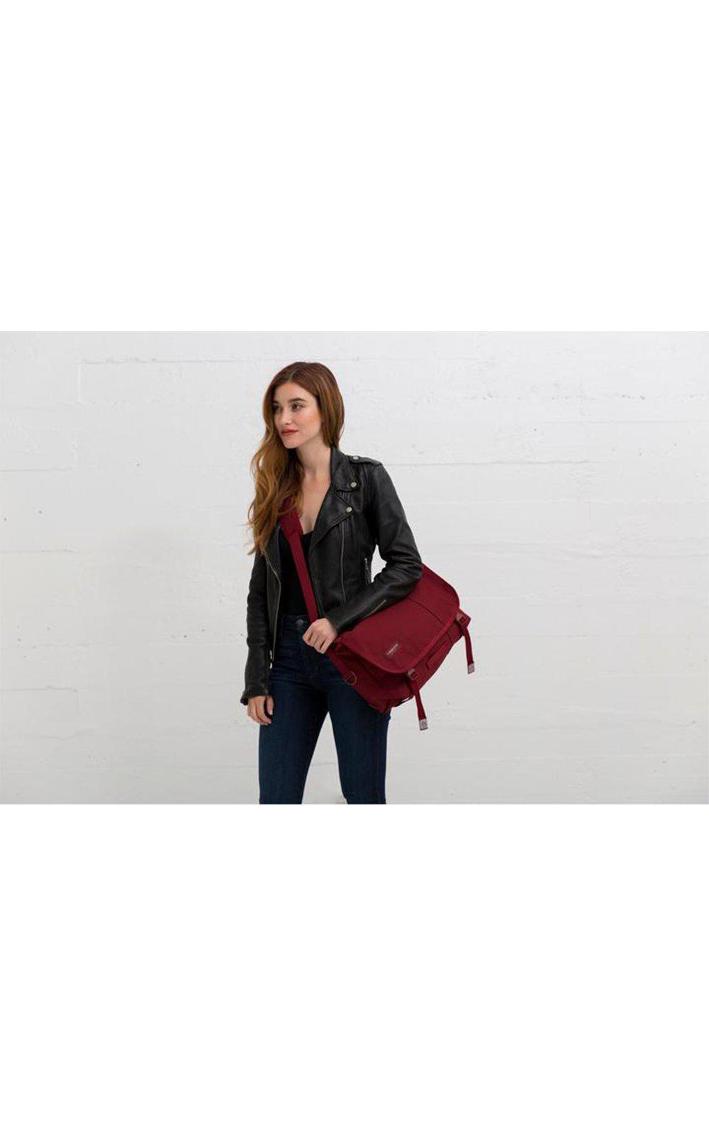 classic messenger bag timbuk2 Timbuk2 Classic Messenger Bag Collegiate Red S 14L
