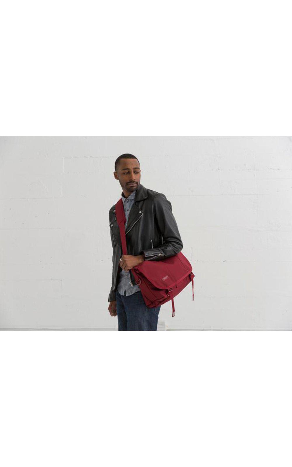 redis timbuk2 messenger bag Timbuk2 Classic Messenger Bag Collegiate Red M 21L