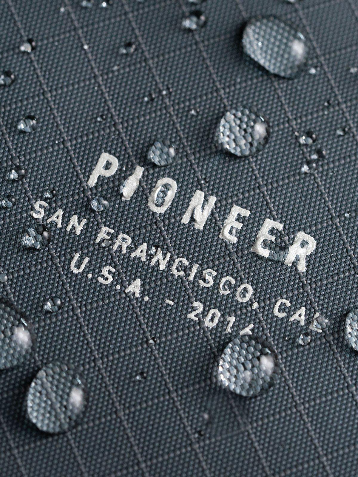 Pioneer Molecule Card Holder 3PN Slate - MORE by Morello Indonesia