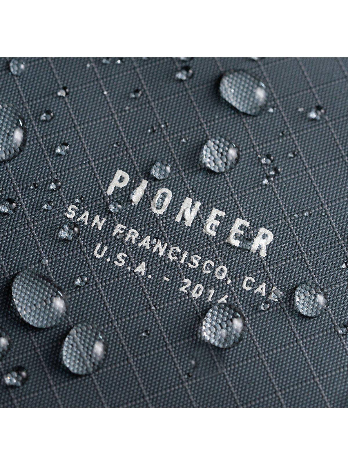 Pioneer Division Billfold Wallet 3PN Slate - MORE by Morello Indonesia