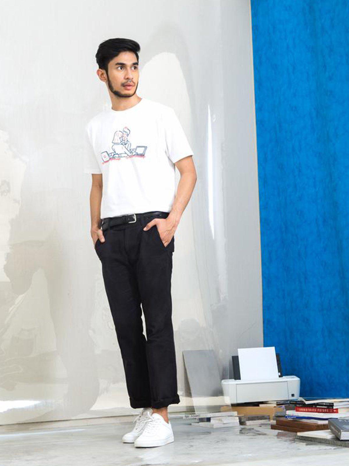 Contentment. Office Romance Illustrated T-Shirt - MORE by Morello Indonesia