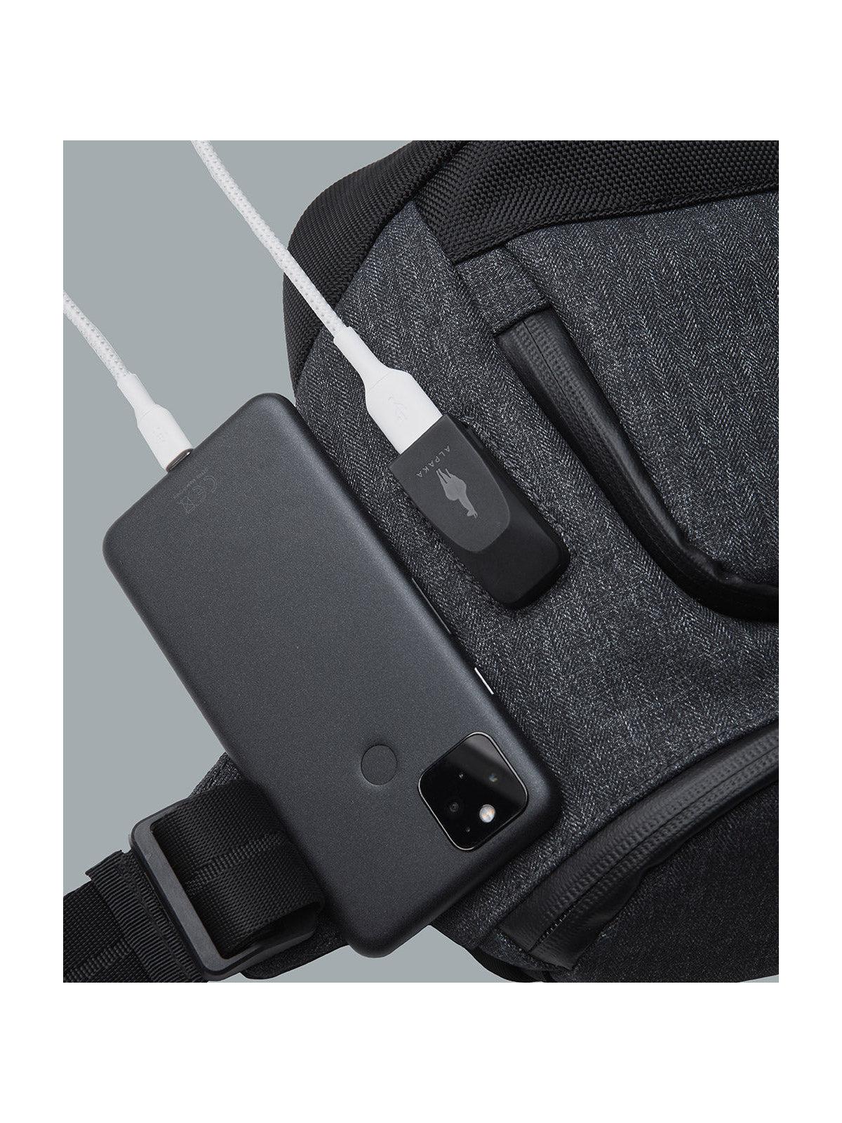 Alpaka Bravo Sling Max Jet Black