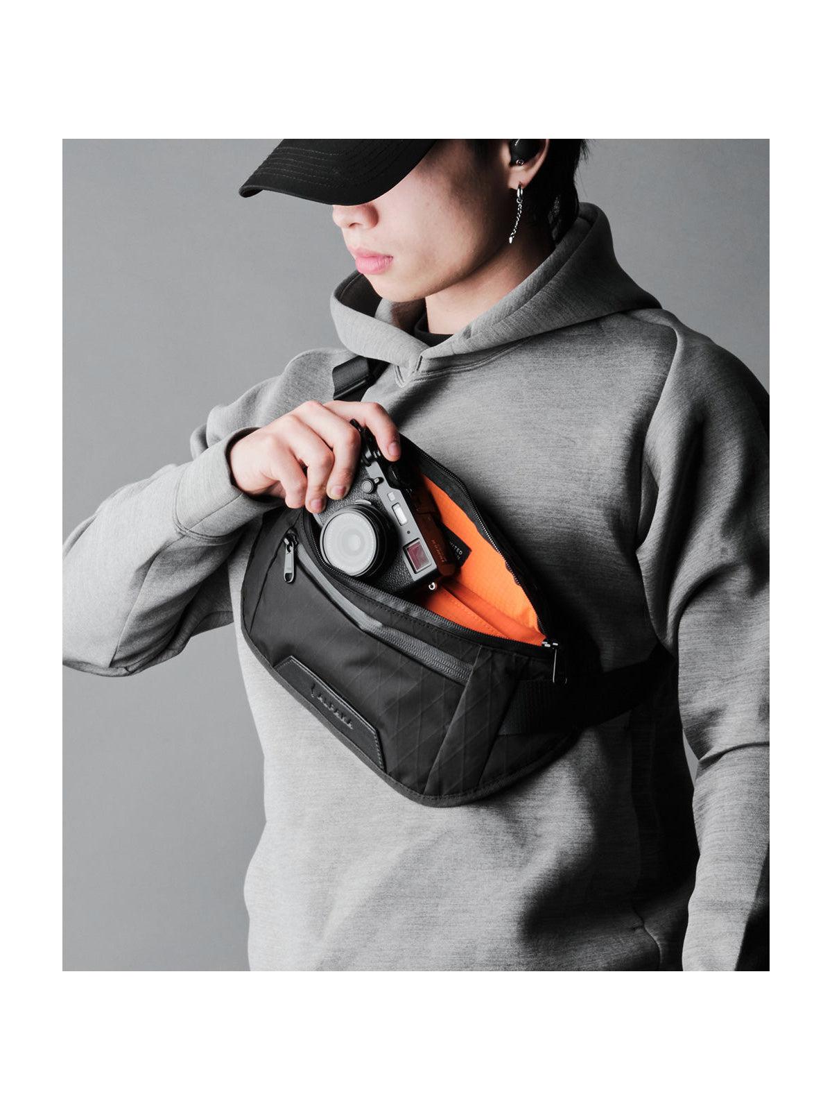Alpaka Bravo Sling Mini Limited Edition Black X42