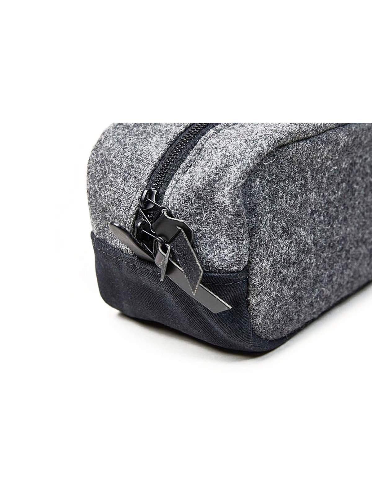 Tanner Goods Drifter Dopp Kitt Black Salt &amp; Pepper - MORE by Morello Indonesia