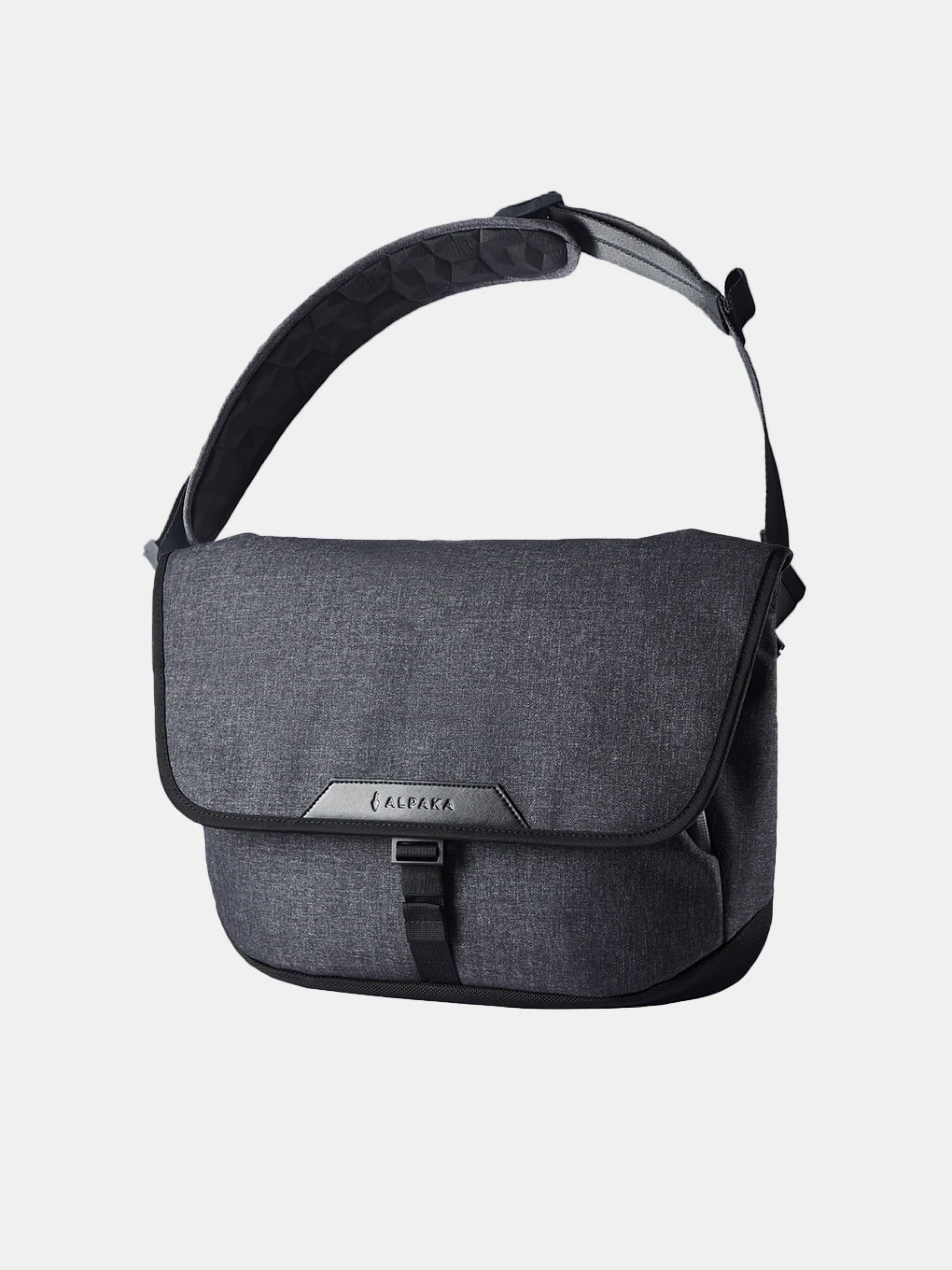 【ALPAKA】ALPHA MESSENGER メッセンジャーバッグ 正規販売代理店】Alpha Messenger
