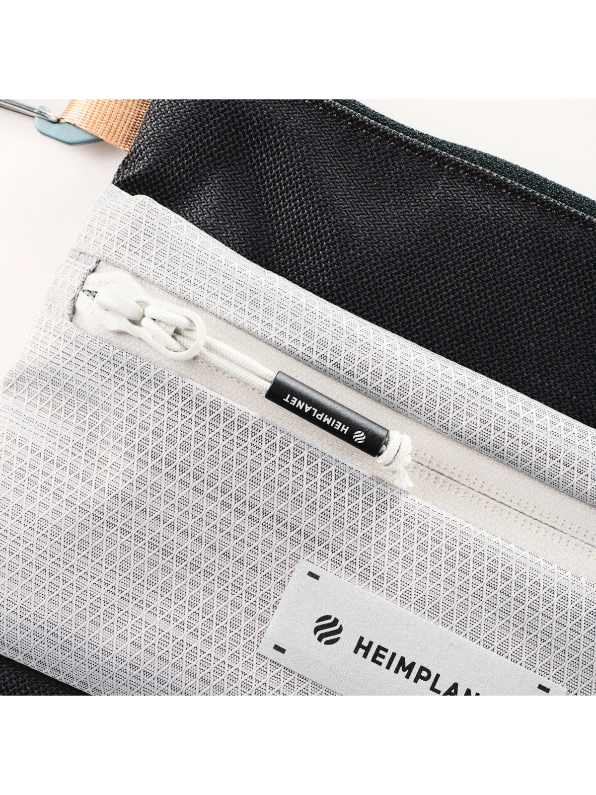 Heimplanet Carry Essentials Neck Pouch A6 Light