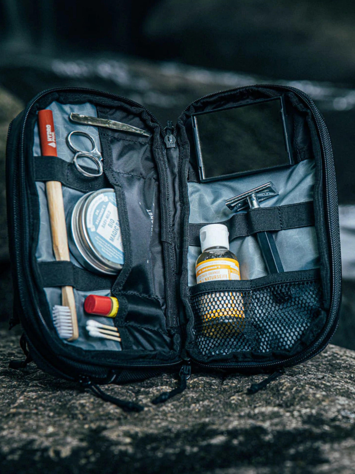 Heimplanet Carry Essentials Dopp Kit