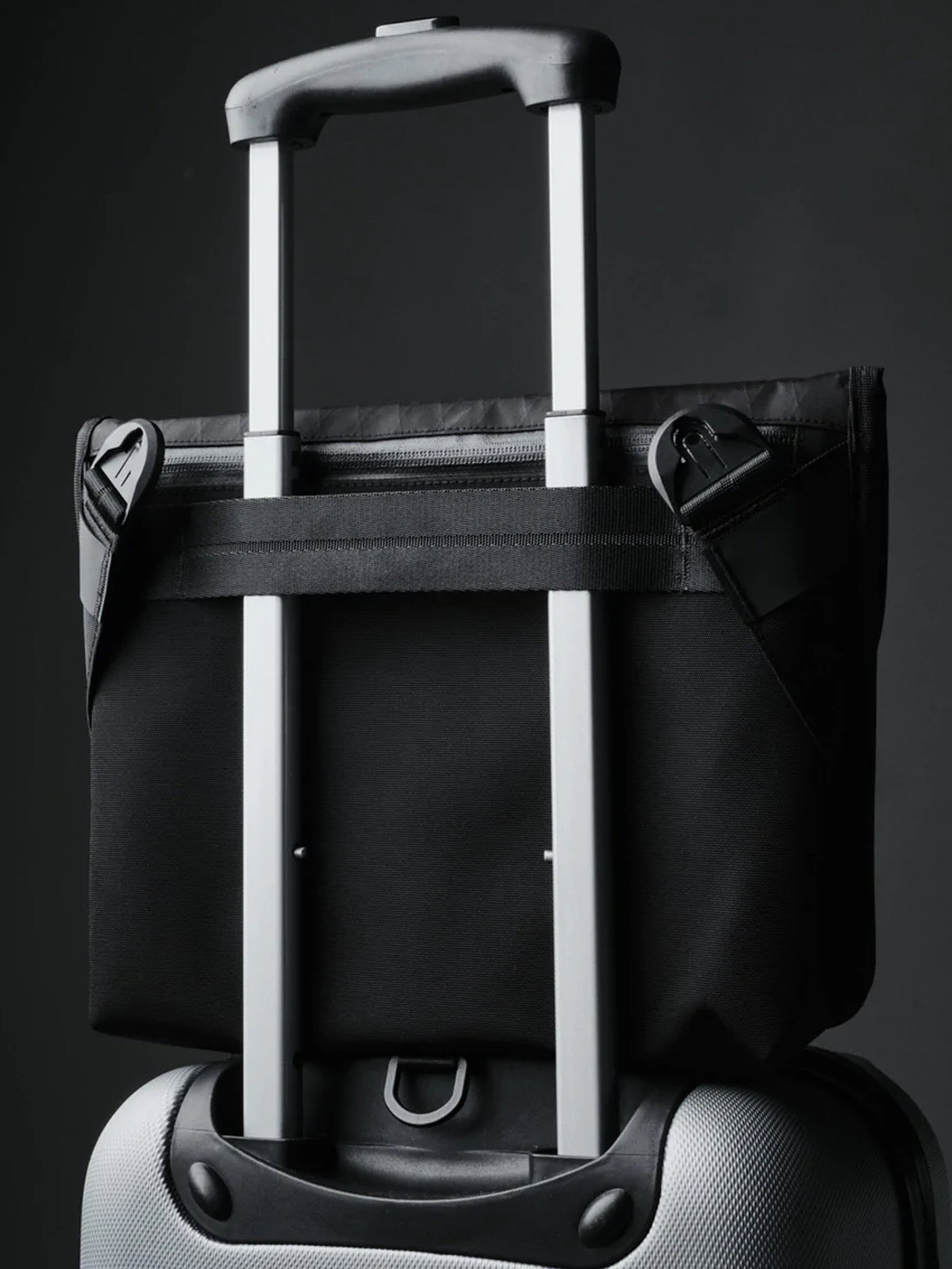 Alpaka Alpha Sling Limited Edition