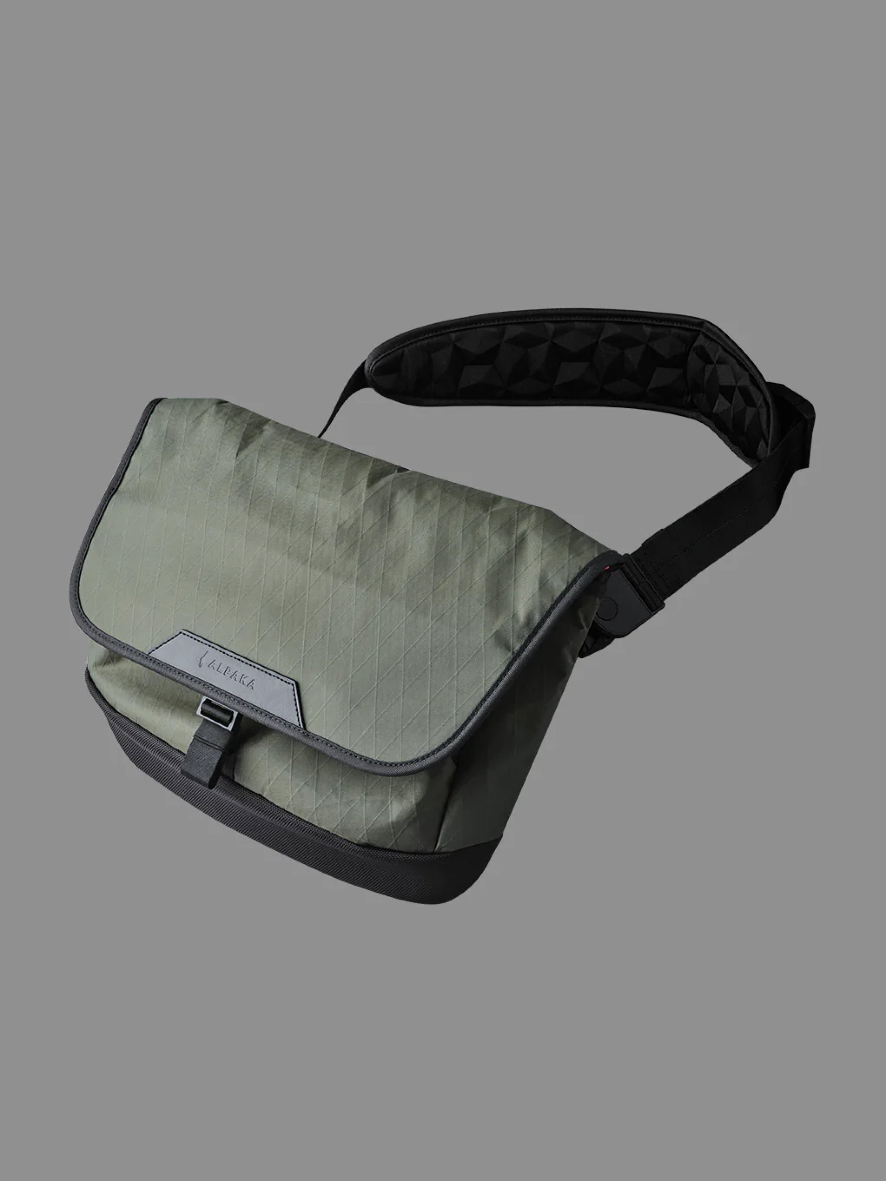 Alpaka Alpha Messenger Limited Edition - MORE by Morello