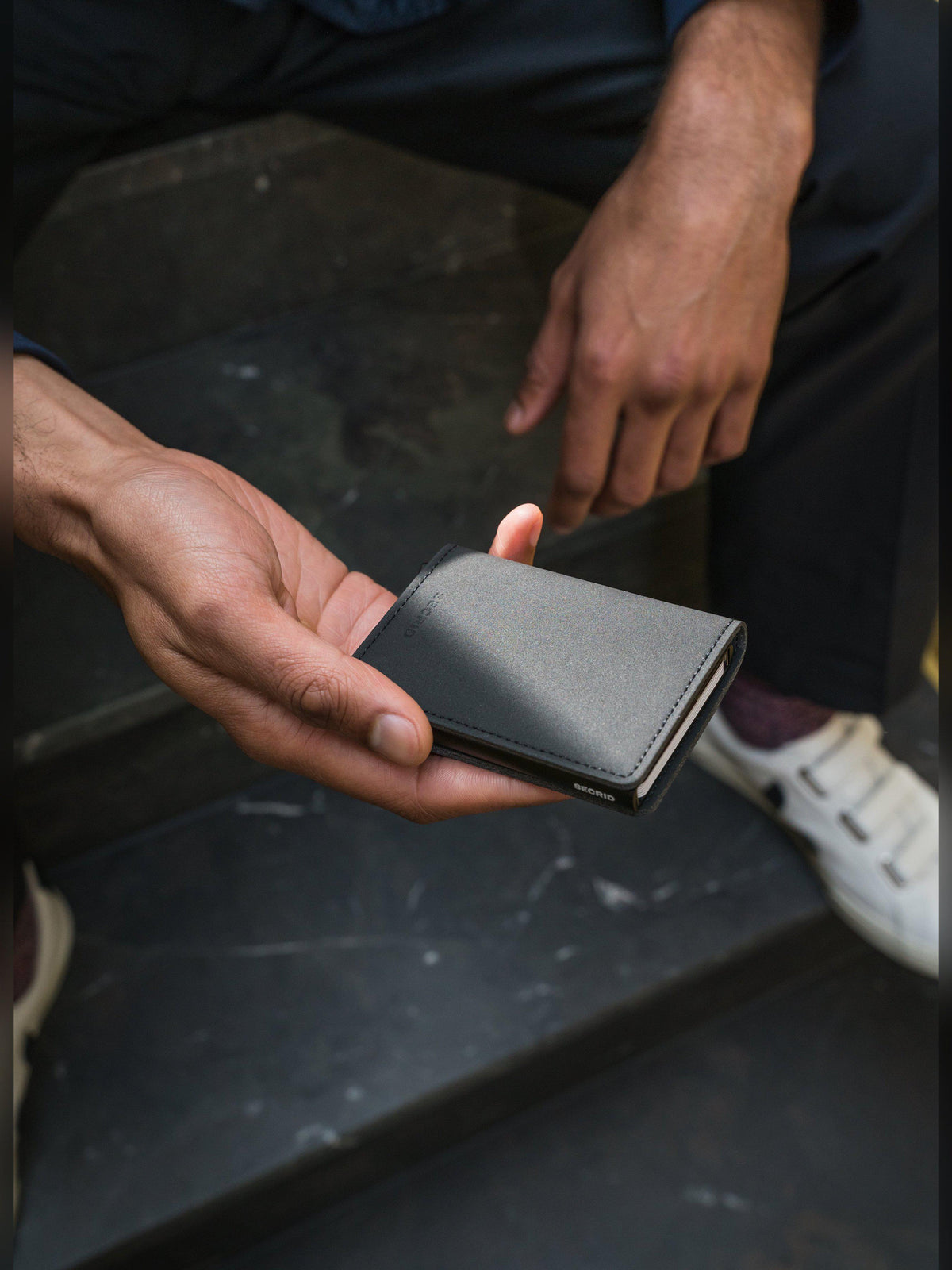Secrid Slimwallet Carbon Cool Grey