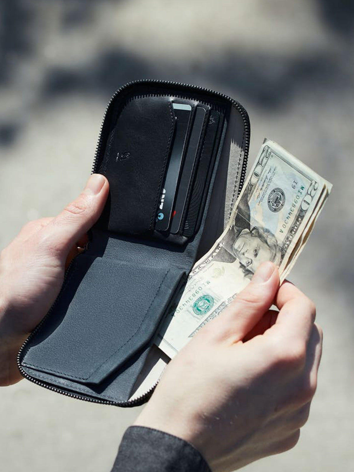 Bellroy Zip Wallet Premium Edition Black RFID