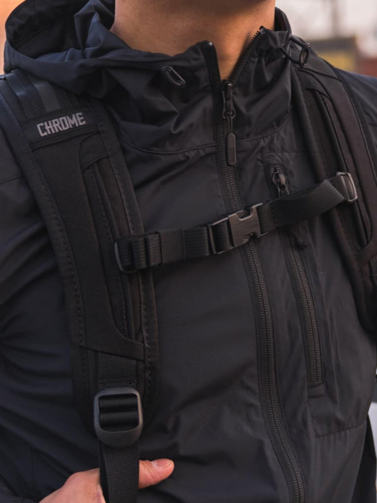 Chrome Industries BLCKCHRM 22X Bravo 3.0