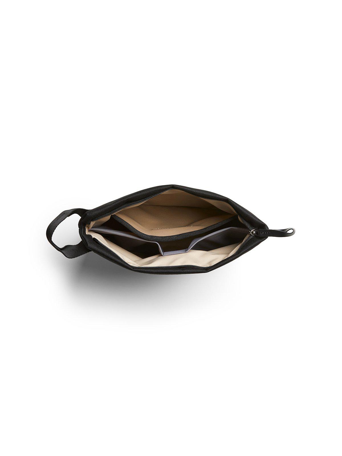 Bellroy Standing Pouch Plus Melbourne Black