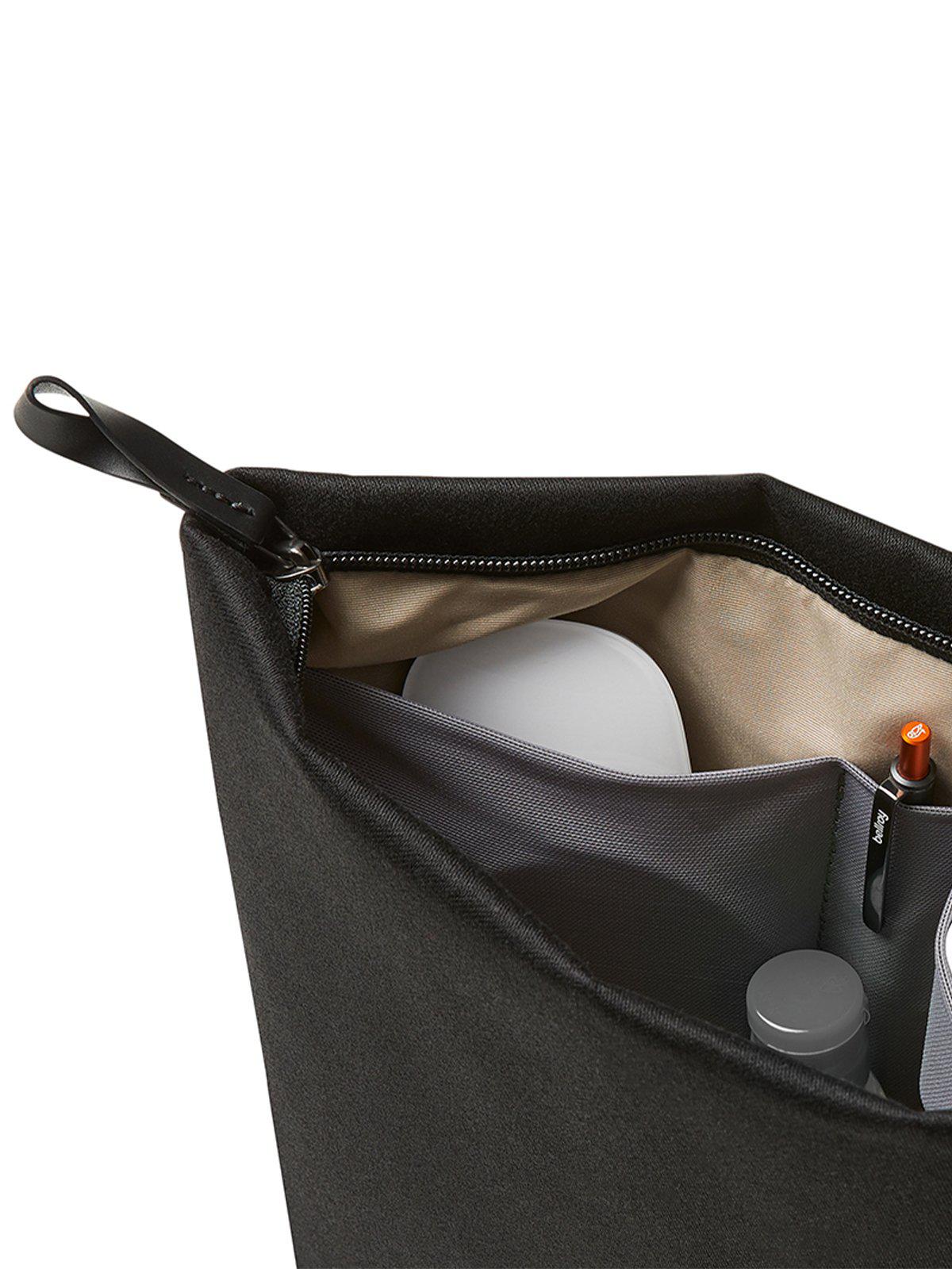 Bellroy Standing Pouch Plus Melbourne Black