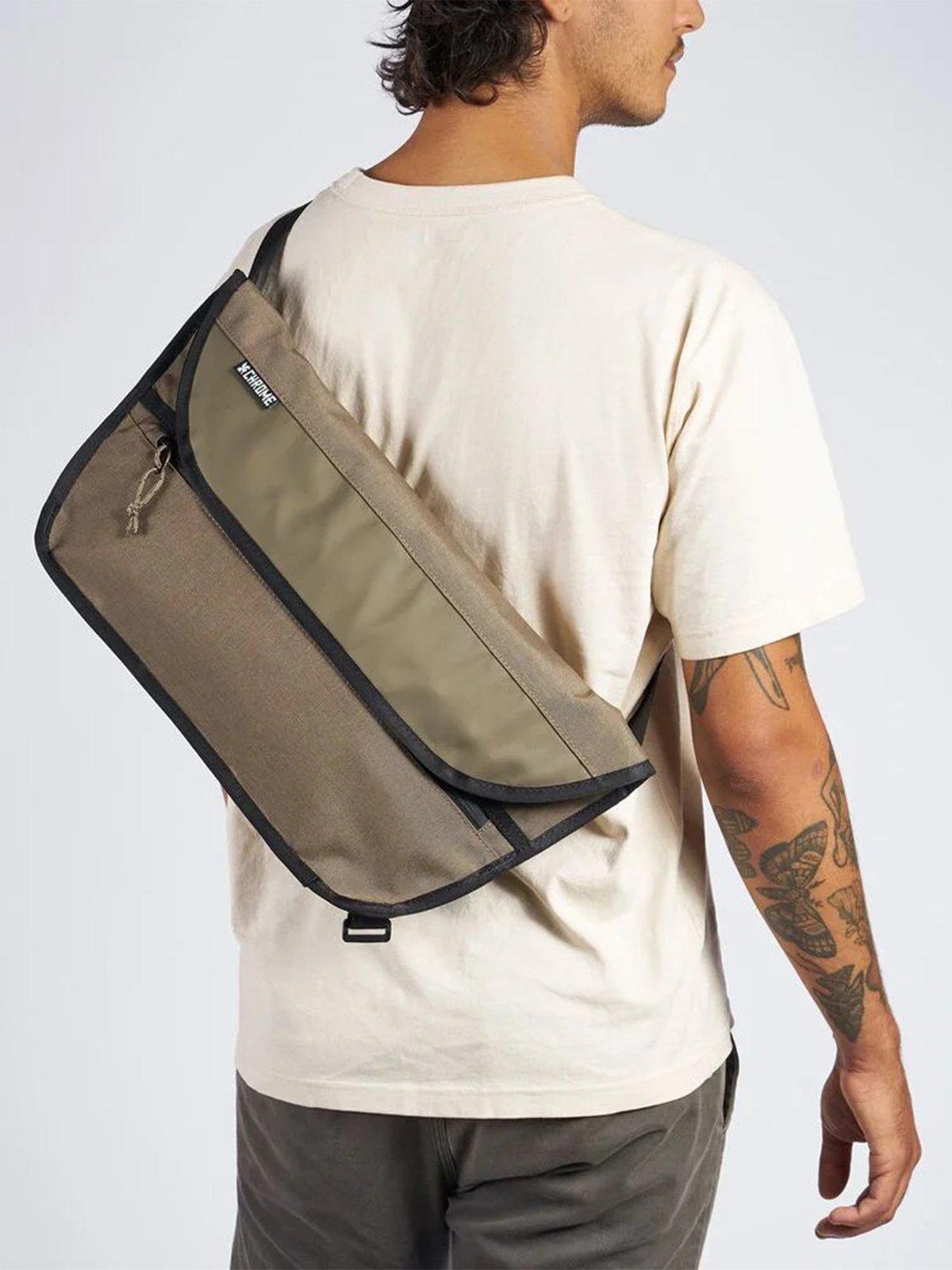 Chrome Industries Simple Messenger Black