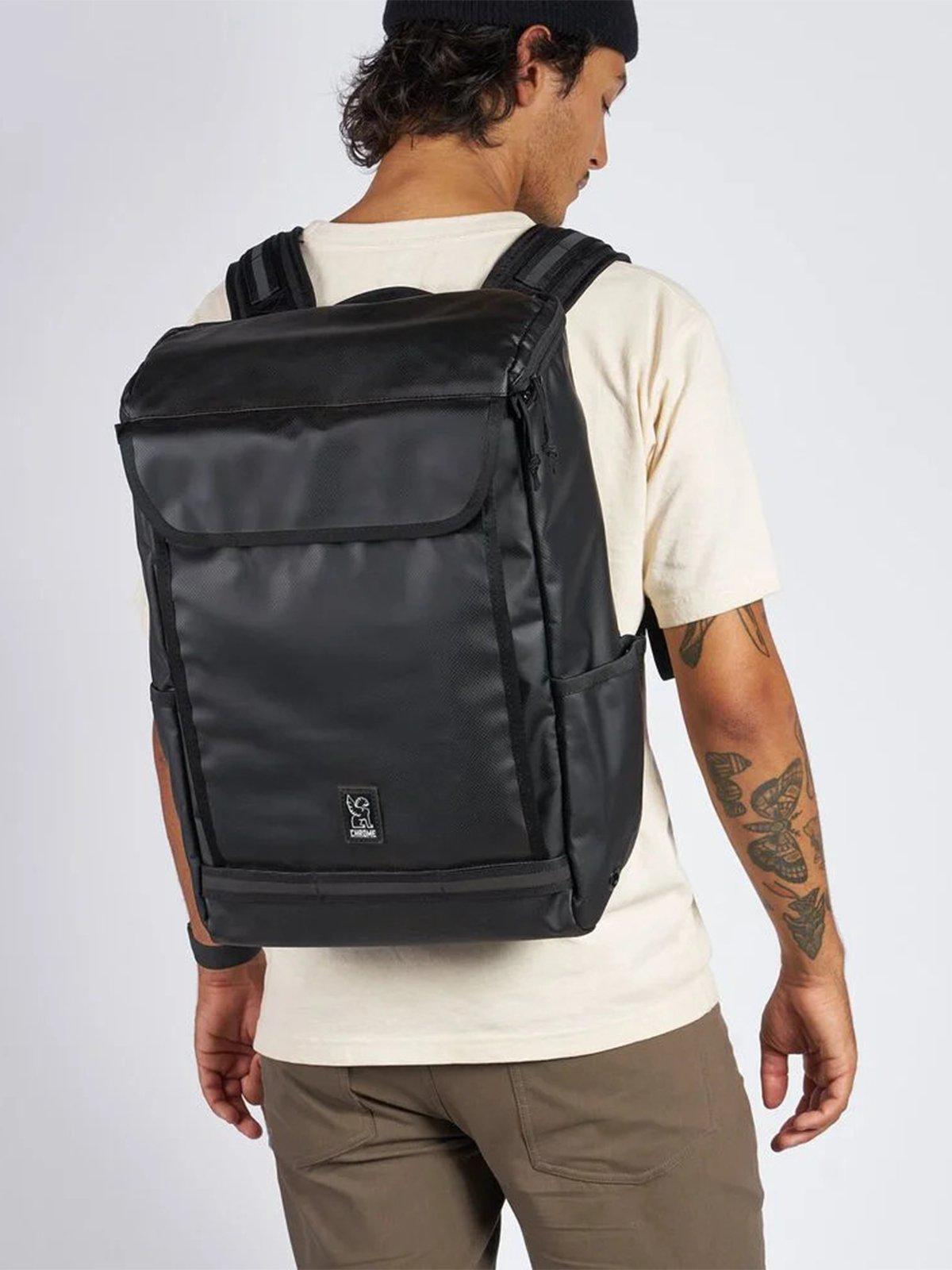 Chrome Industries Volcan Pack Black Tarp Chrome Print
