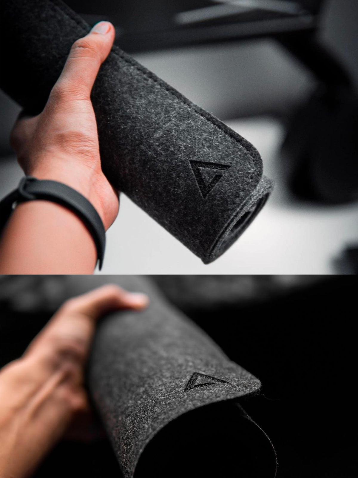 Deltahub Minimalistic Desk Pad