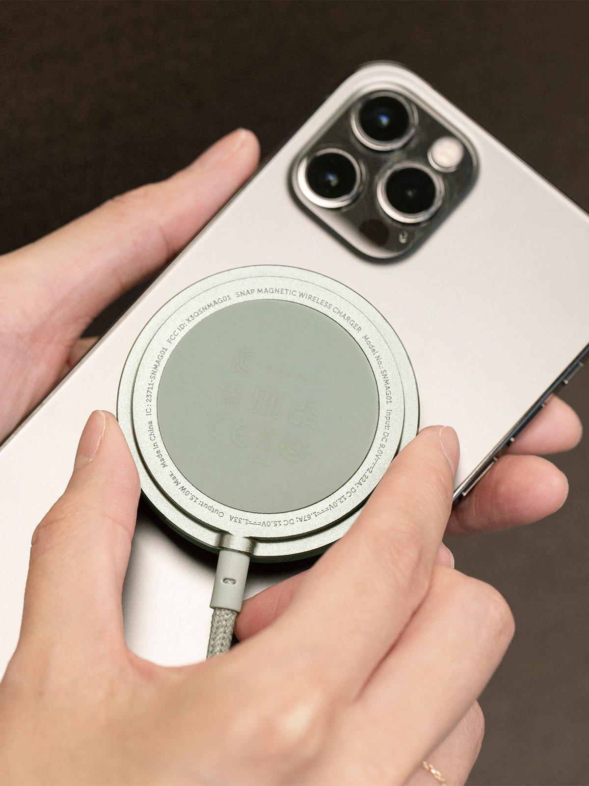 Native Union Snap Magnetic Wireless Charger Sage