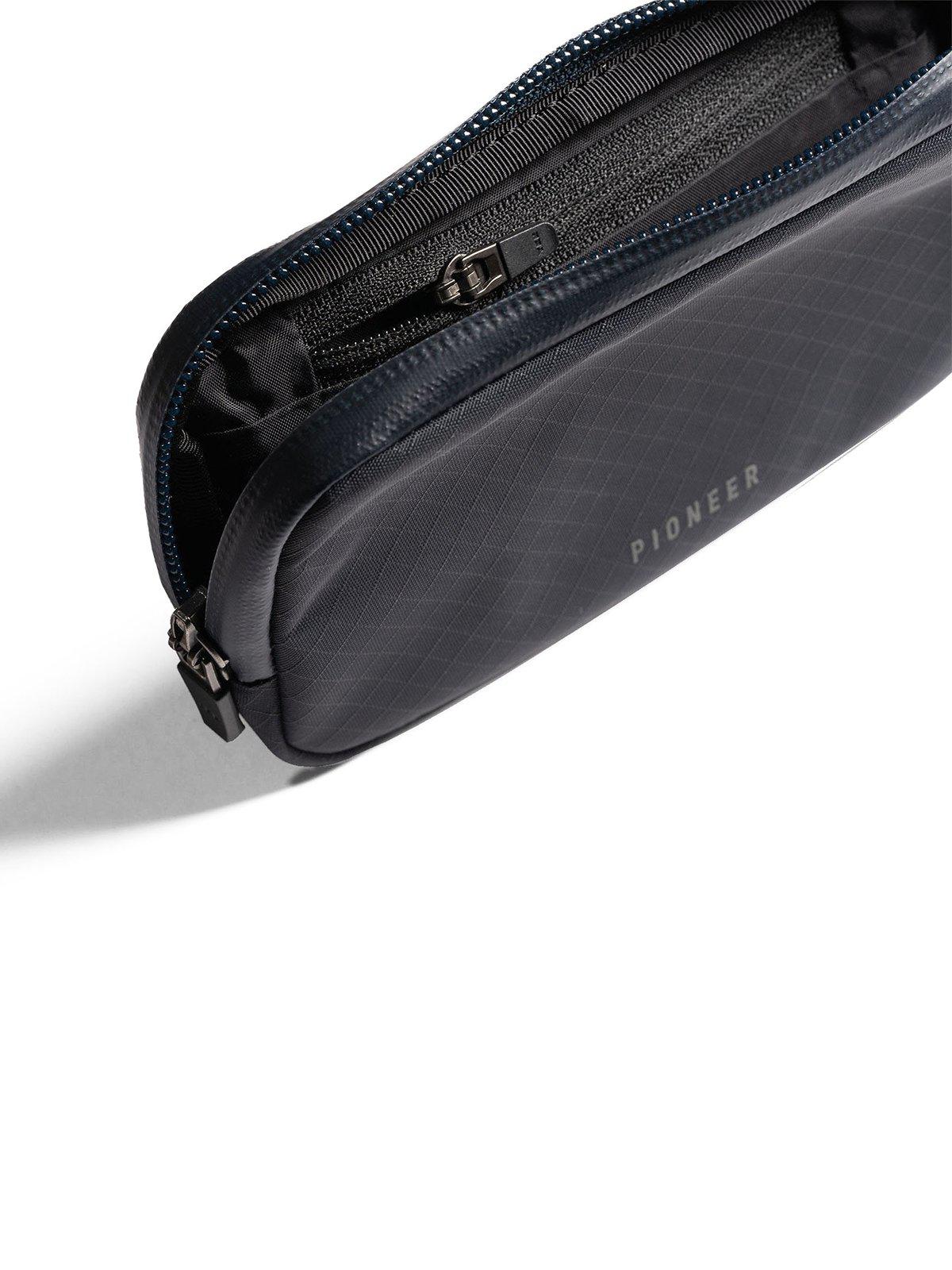 Pioneer Commuter Zip Wallet Navy