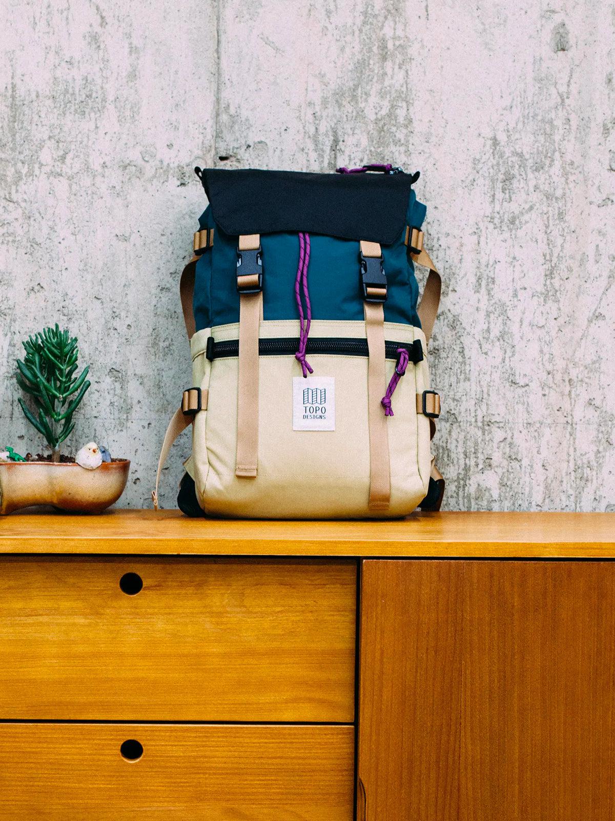 Topo Designs Rover Pack Zinfandel Botanic Green