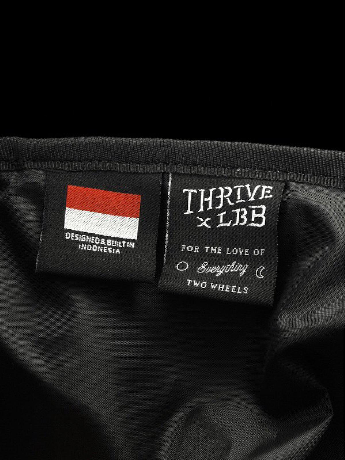Life Behind Bars The Peloton Rolltop Backpack 30-42L Asphalt - MORE by Morello Indonesia