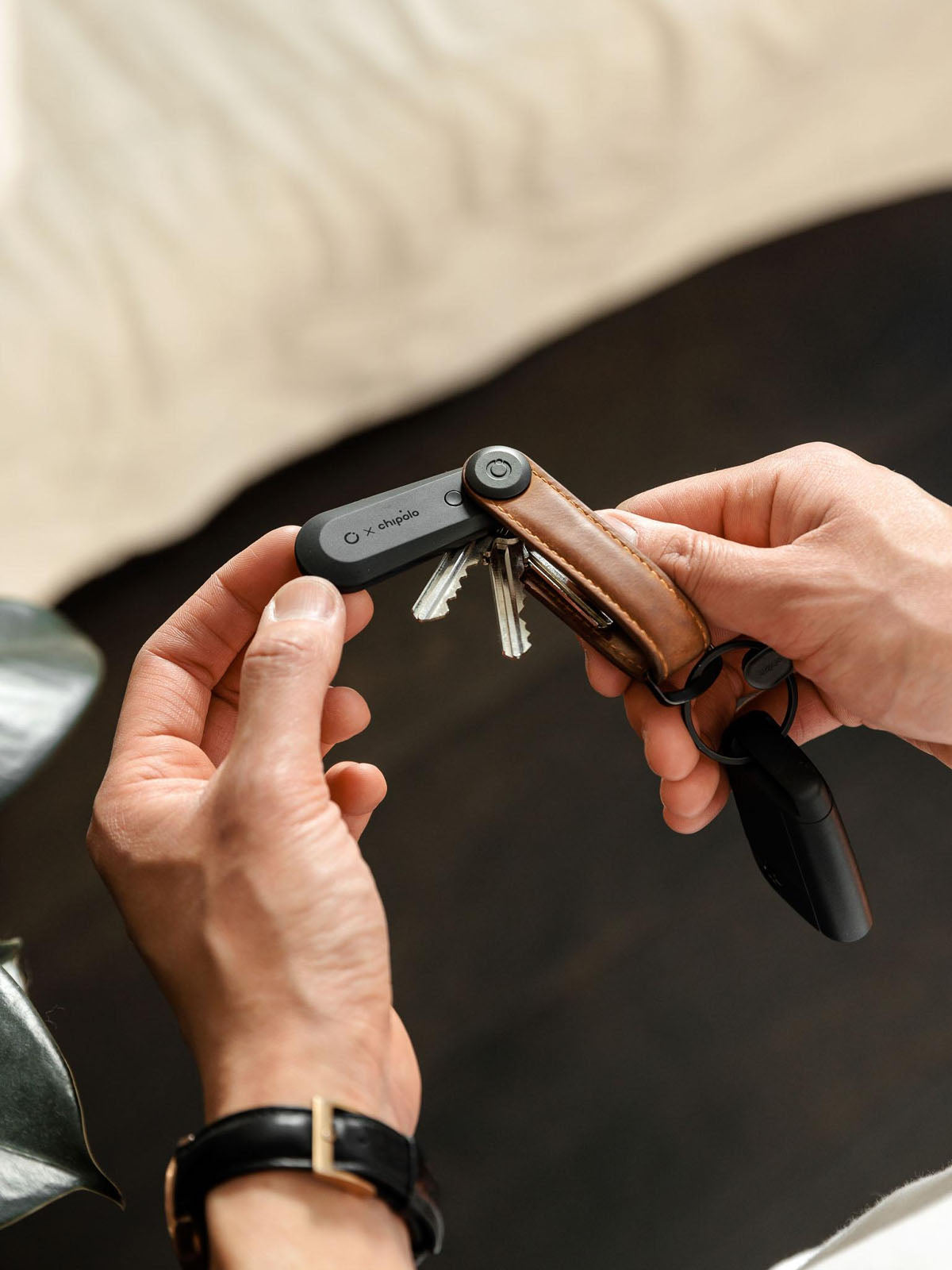 Orbitkey x Chipolo Tracker Black