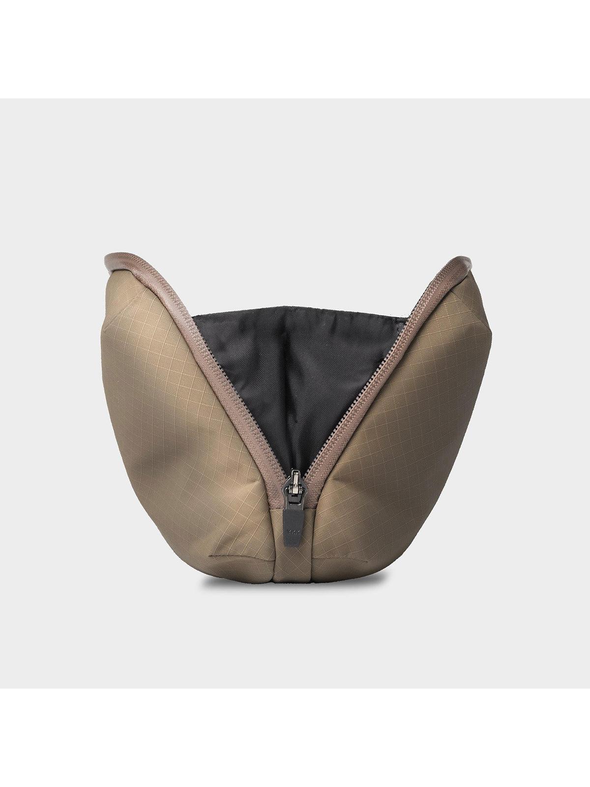 Pioneer Global Pouch Earth
