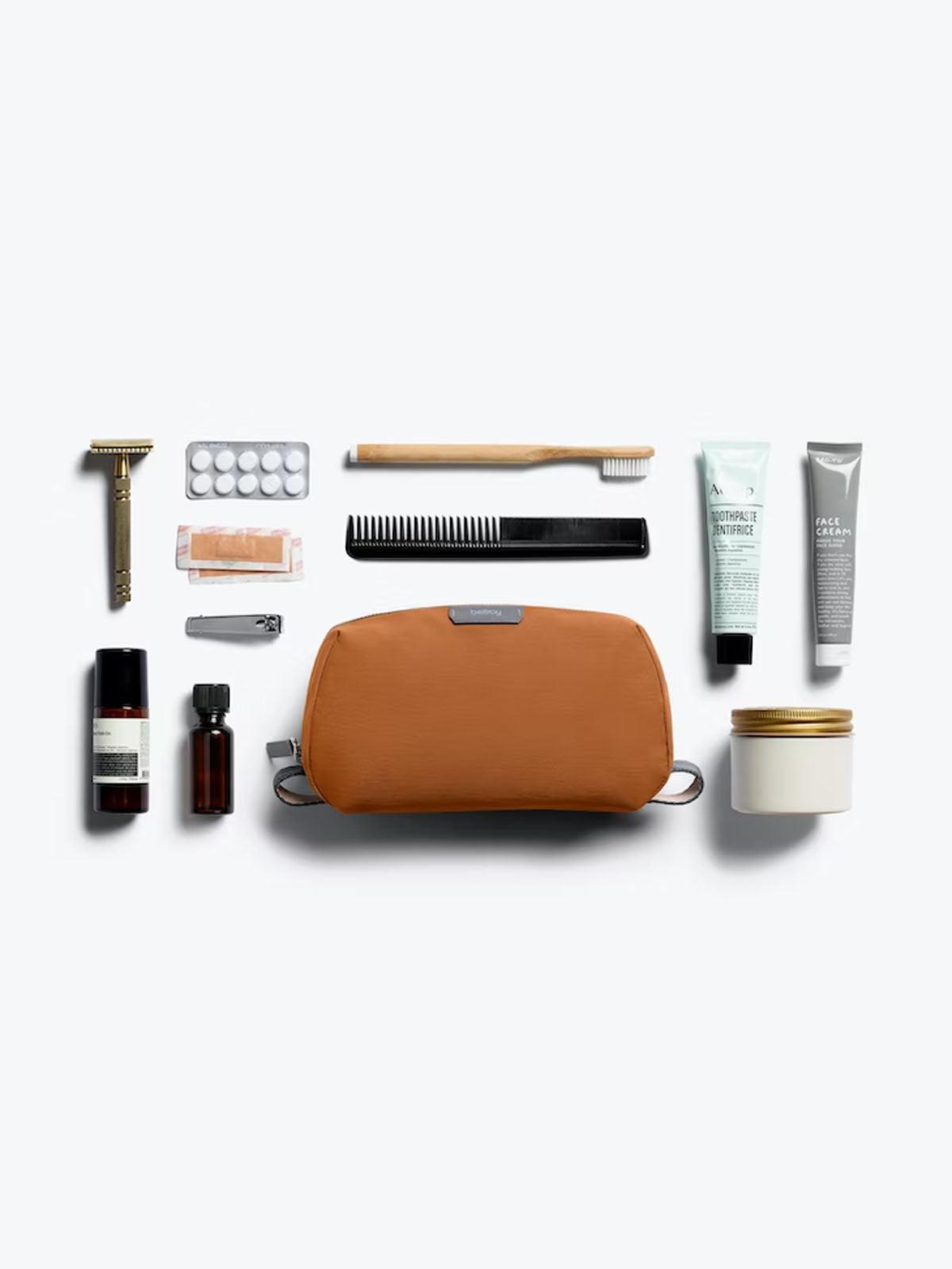Bellroy Dopp Kit Plus - (toilettas, tasje) - Slate Bellroy Dopp Kit Plus - (toilettas, tasje) - Slate