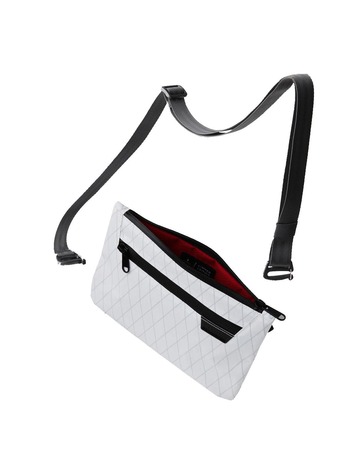 Alpaka Zip Pouch Max Limited Edition Arctic White - MORE by Morello Indonesia Alpaka Zip Pouch Max Limited Edition Arctic White - MORE by Morello Indonesia