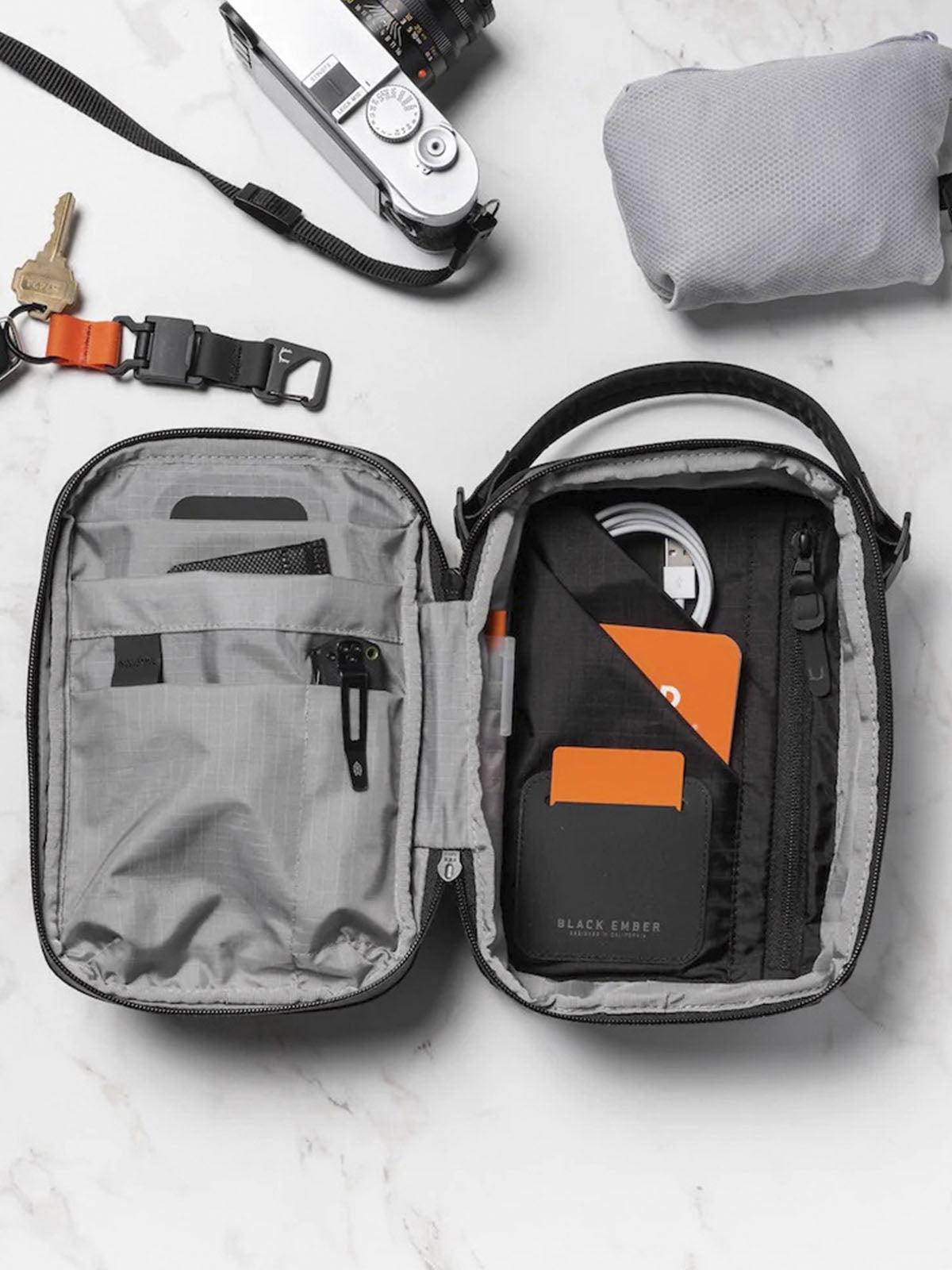 Black Ember Kompak